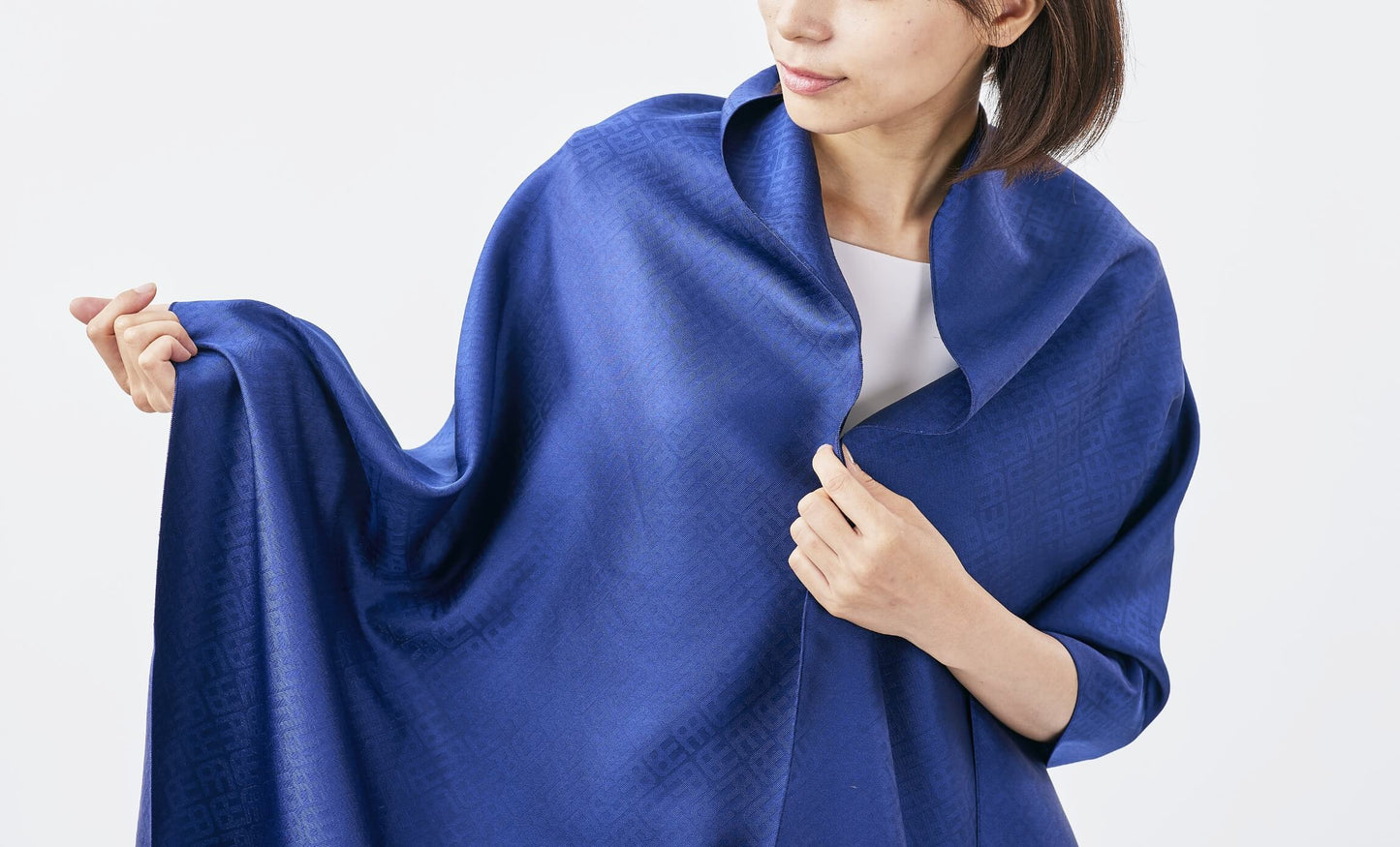 Ai+ Japan Blue Koishimaru Nishijin-ori Shawl